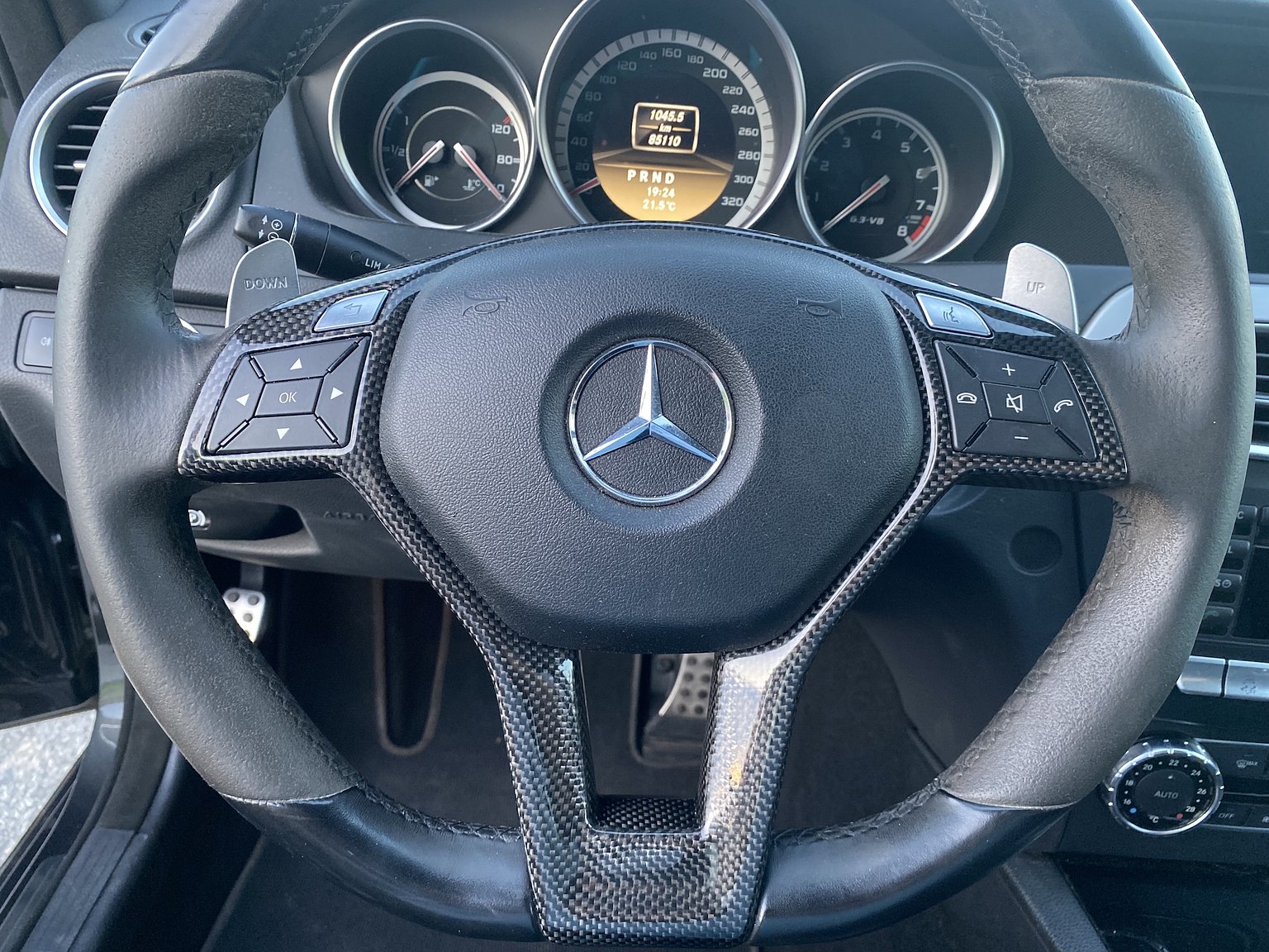 Interiörbild 2011 Mercedes-Benz C 63 AMG