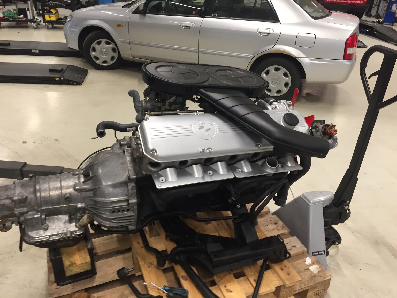 Image of 1971 BMW 2800 CS miscellaneous