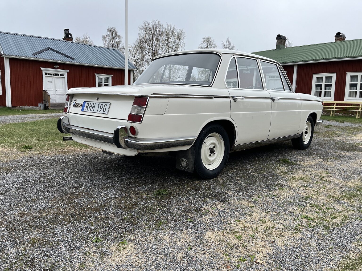 Exterior image of 1965 BMW 1800