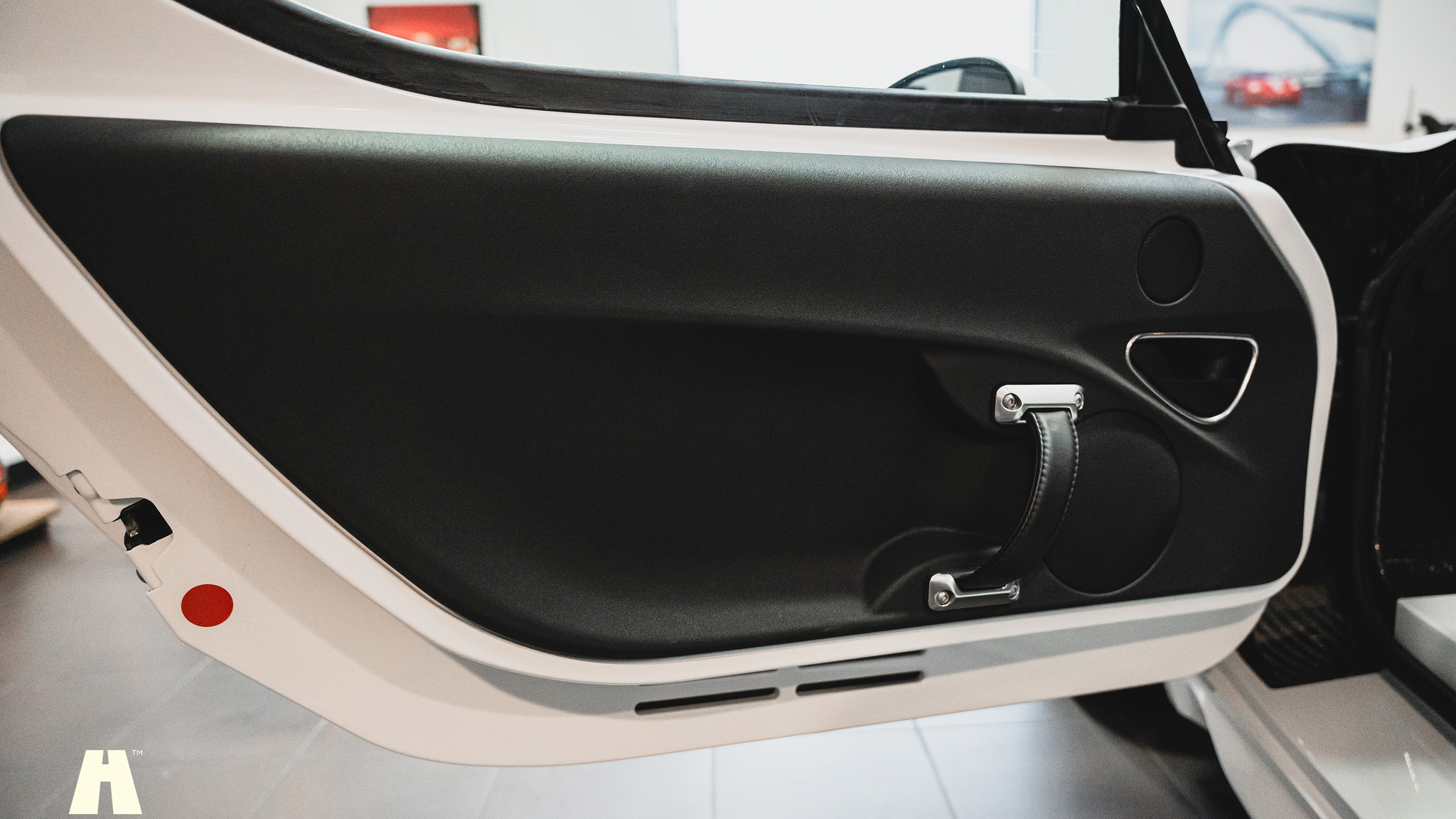 Interior image of 2016 Alfa Romeo 4C (1)