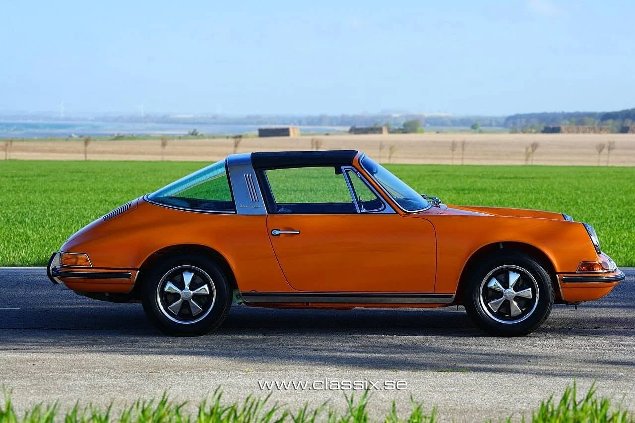 Image of 1971 Porsche 911 Targa (4)