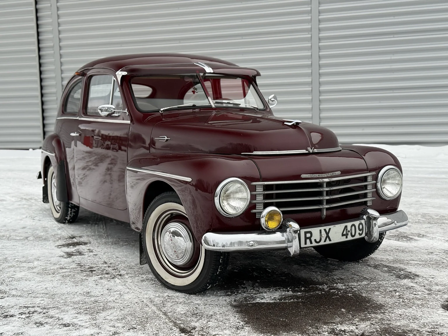 Exteriörbild på 1953 Volvo PV444ES (2)