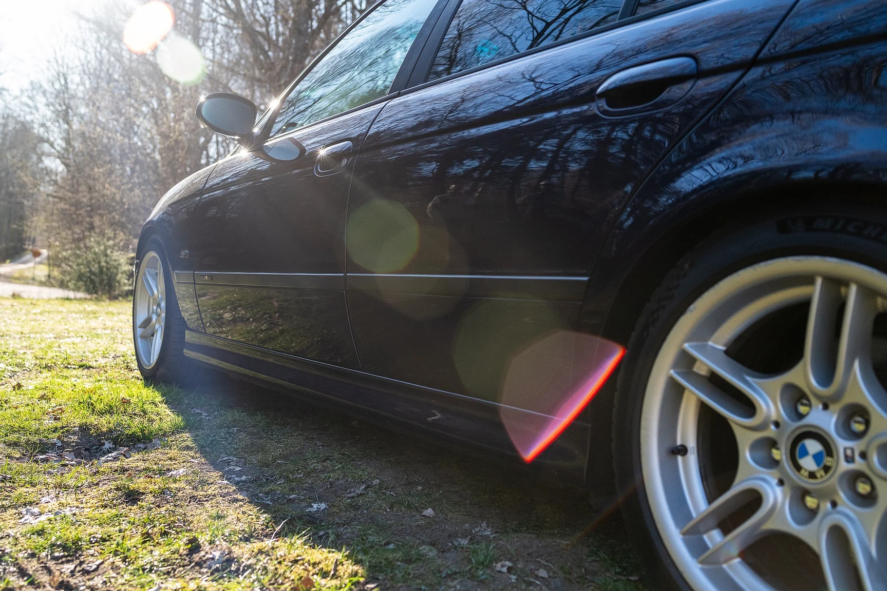 Exterior image of 1996 BMW 540iA (57)