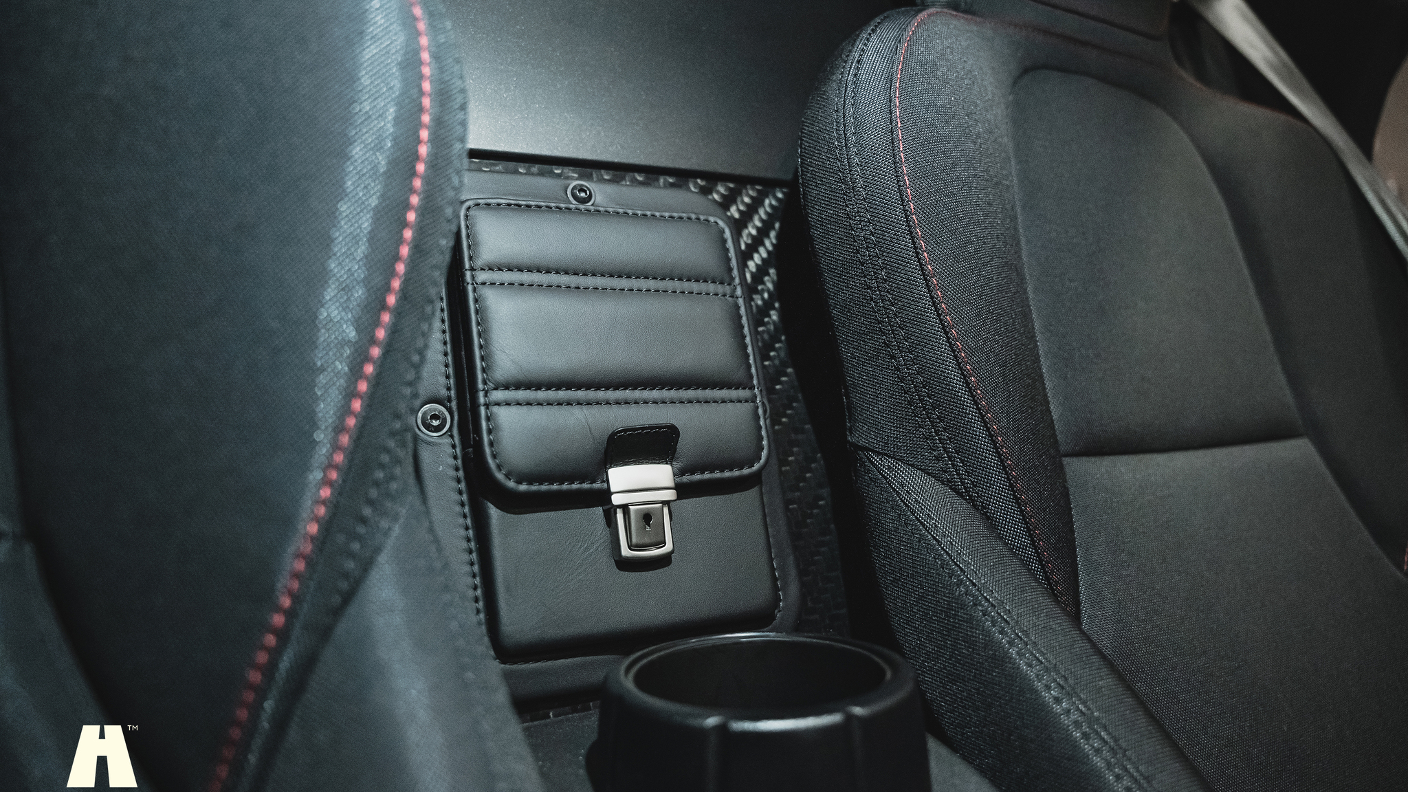 Interior image of 2016 Alfa Romeo 4C (40)