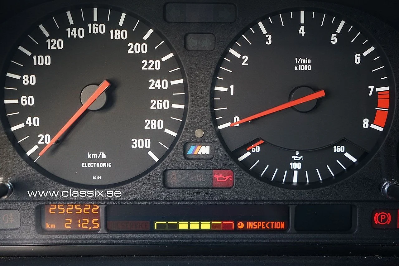Bild von 1993 BMW M5 (8)
