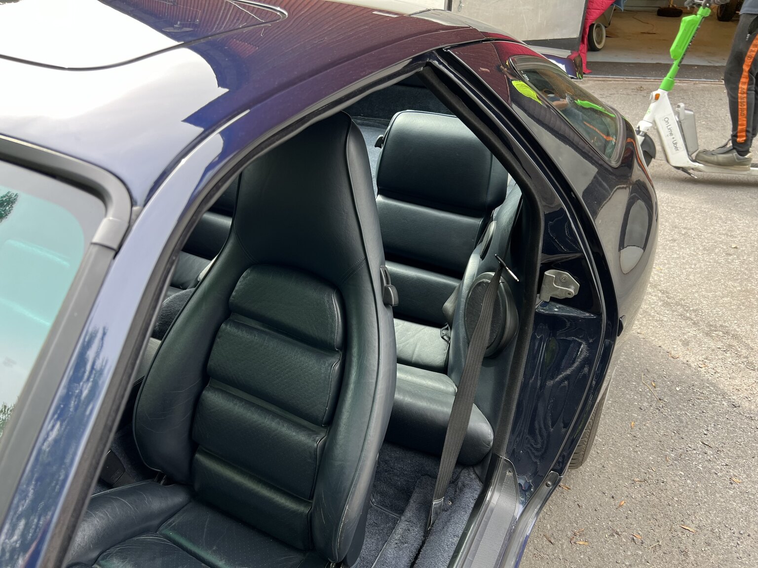 Interior image of 1993 Porsche 928 GTS