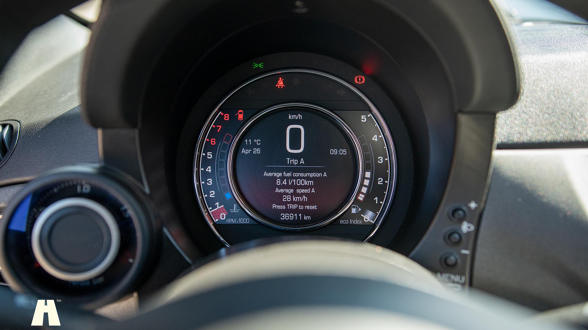 Interior image of 2016 Abarth 595 Competizione (19)