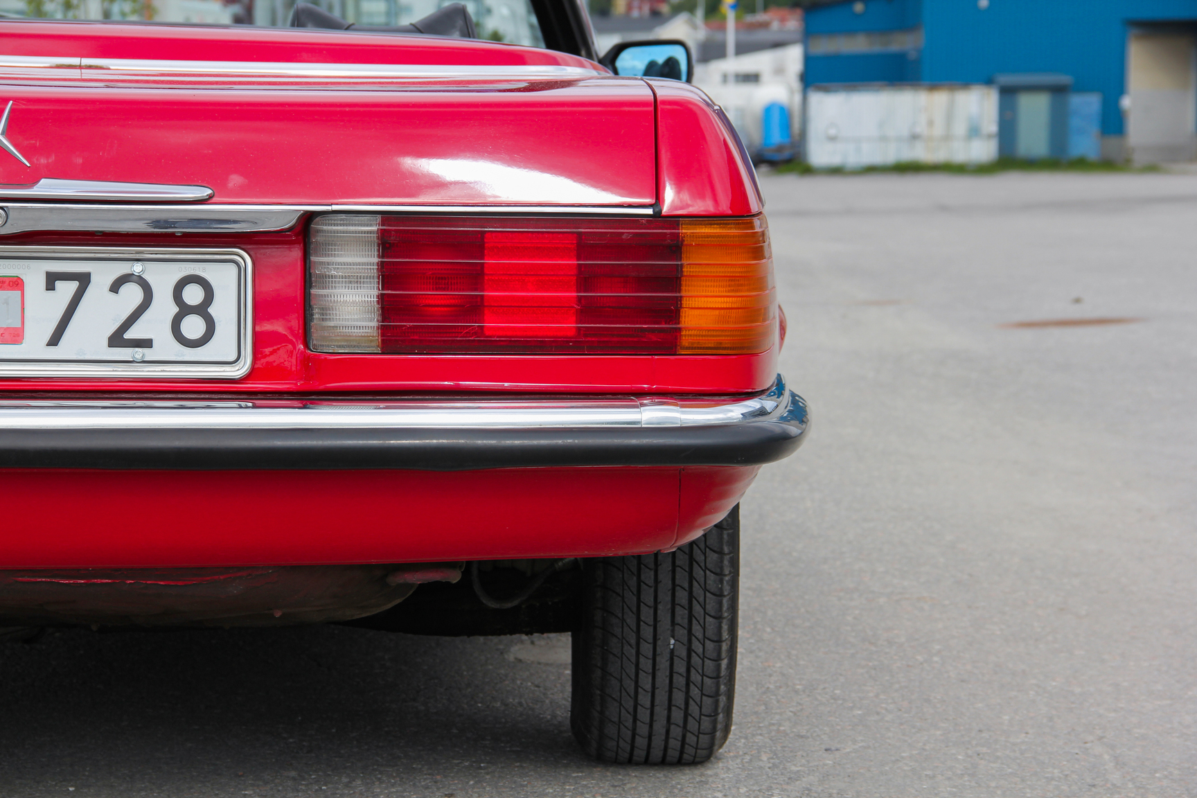 Exteriörbild på 1975 Mercedes-Benz 280 SL (36)