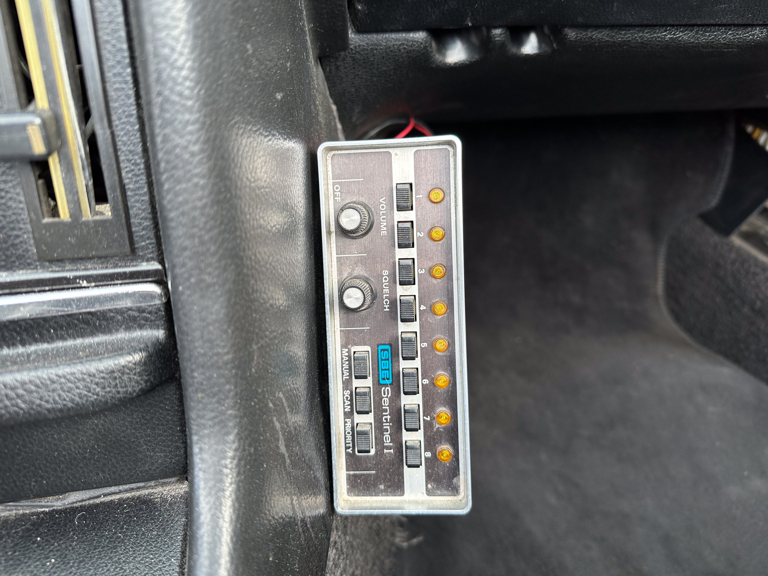 Interior image of 1975 Mercedes-Benz 280 SL