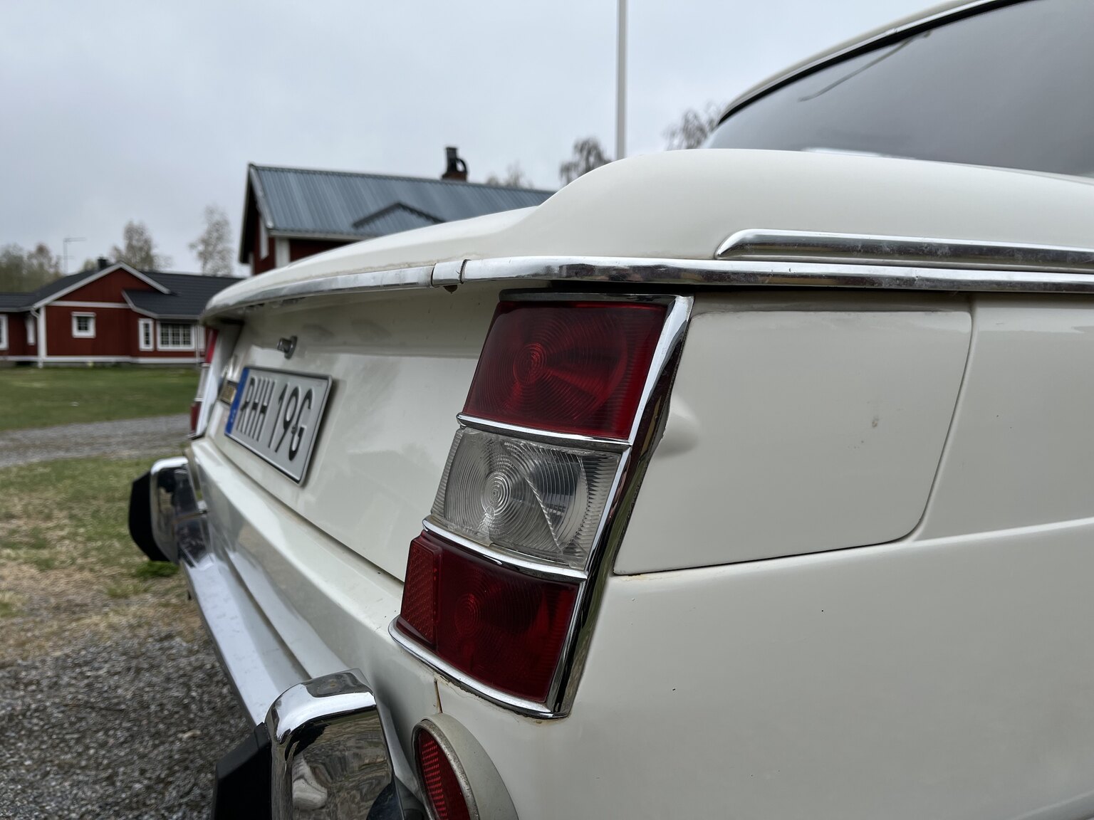 Exterior image of 1965 BMW 1800