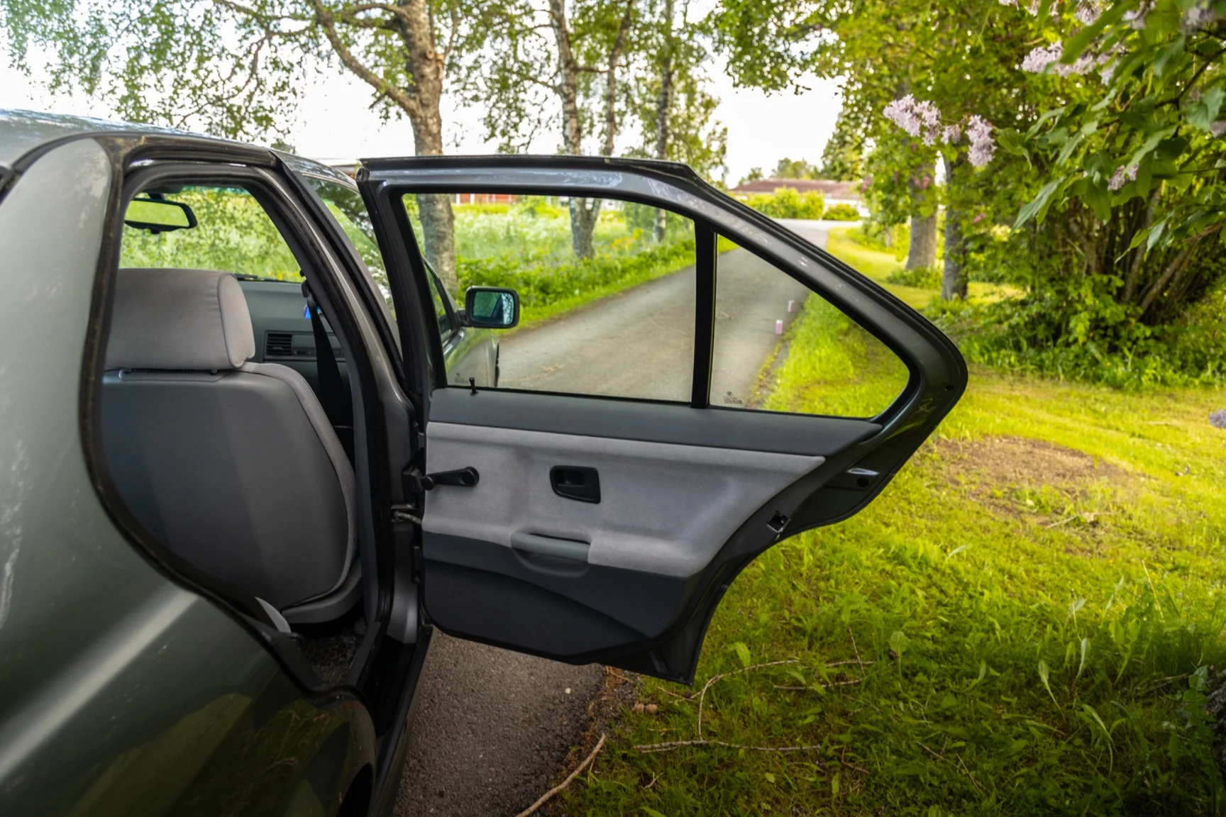 Interior image of 1994 BMW 318i - NO RESERVE (11)