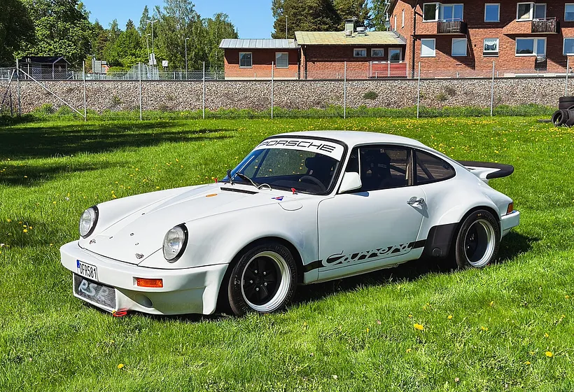 1971 Porsche 911 RSR Tribute