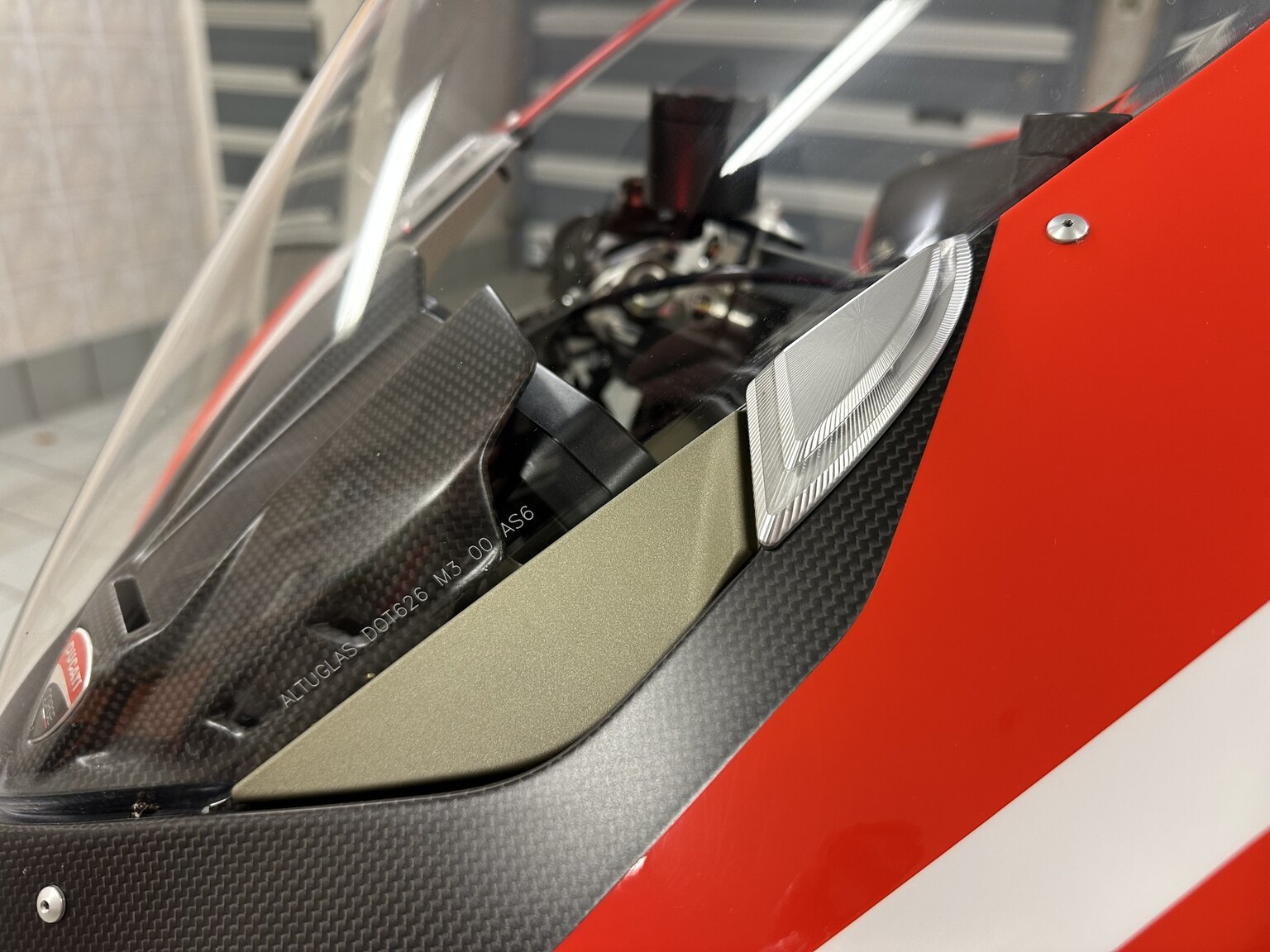 Exterior image of 2021 Ducati Superleggera V4 23/500