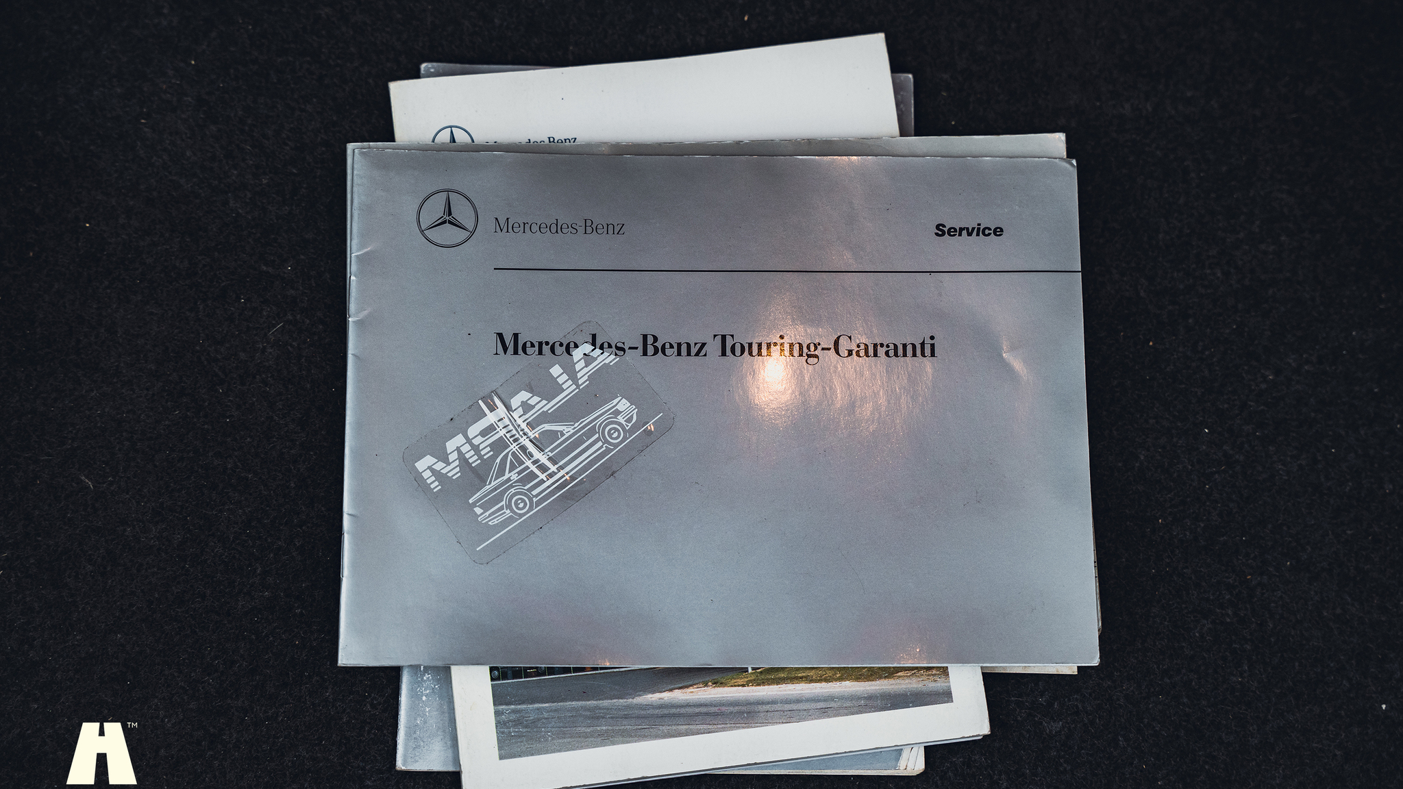 Dokumentation för 1990 Mercedes 300 CE-24