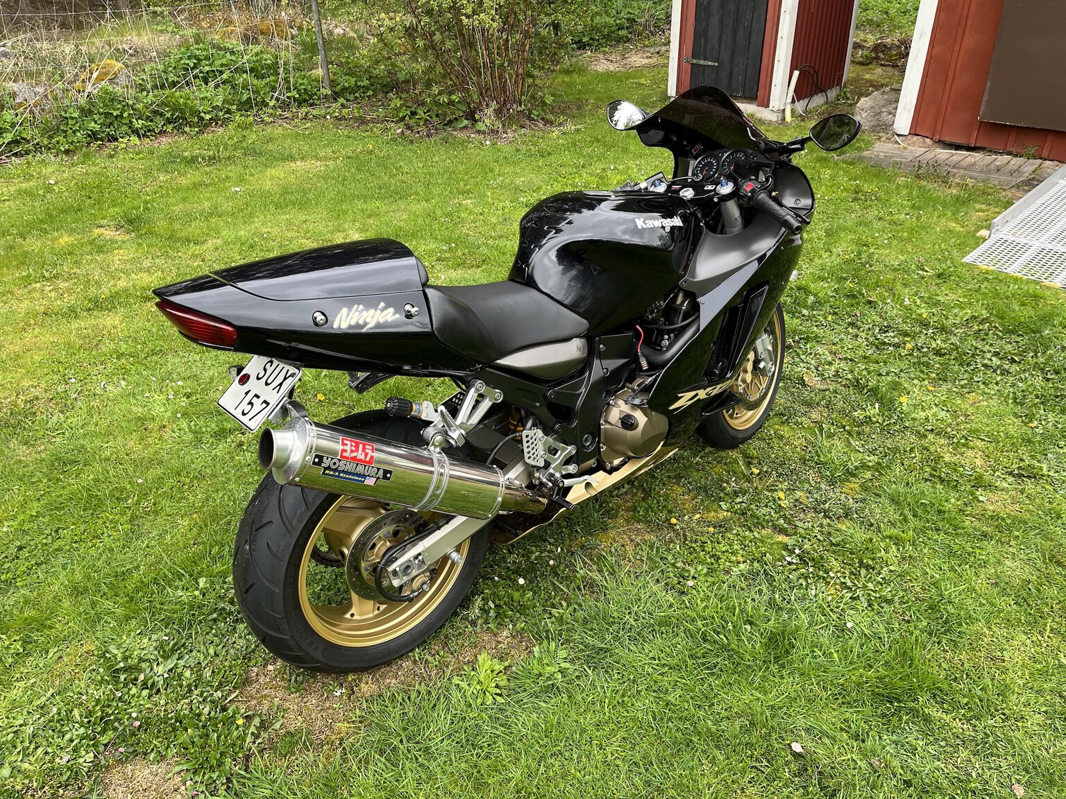 Exteriörbild på 2002 Kawasaki Ninja ZX-12R