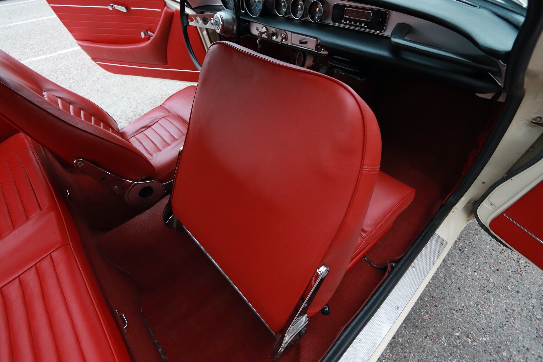 Innenraumfoto von 1964 Volvo P 1800S