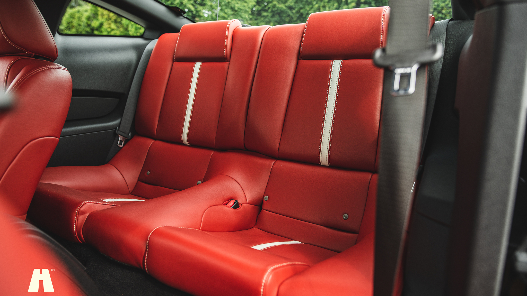 Interior image of 2010 Ford Mustang GT 