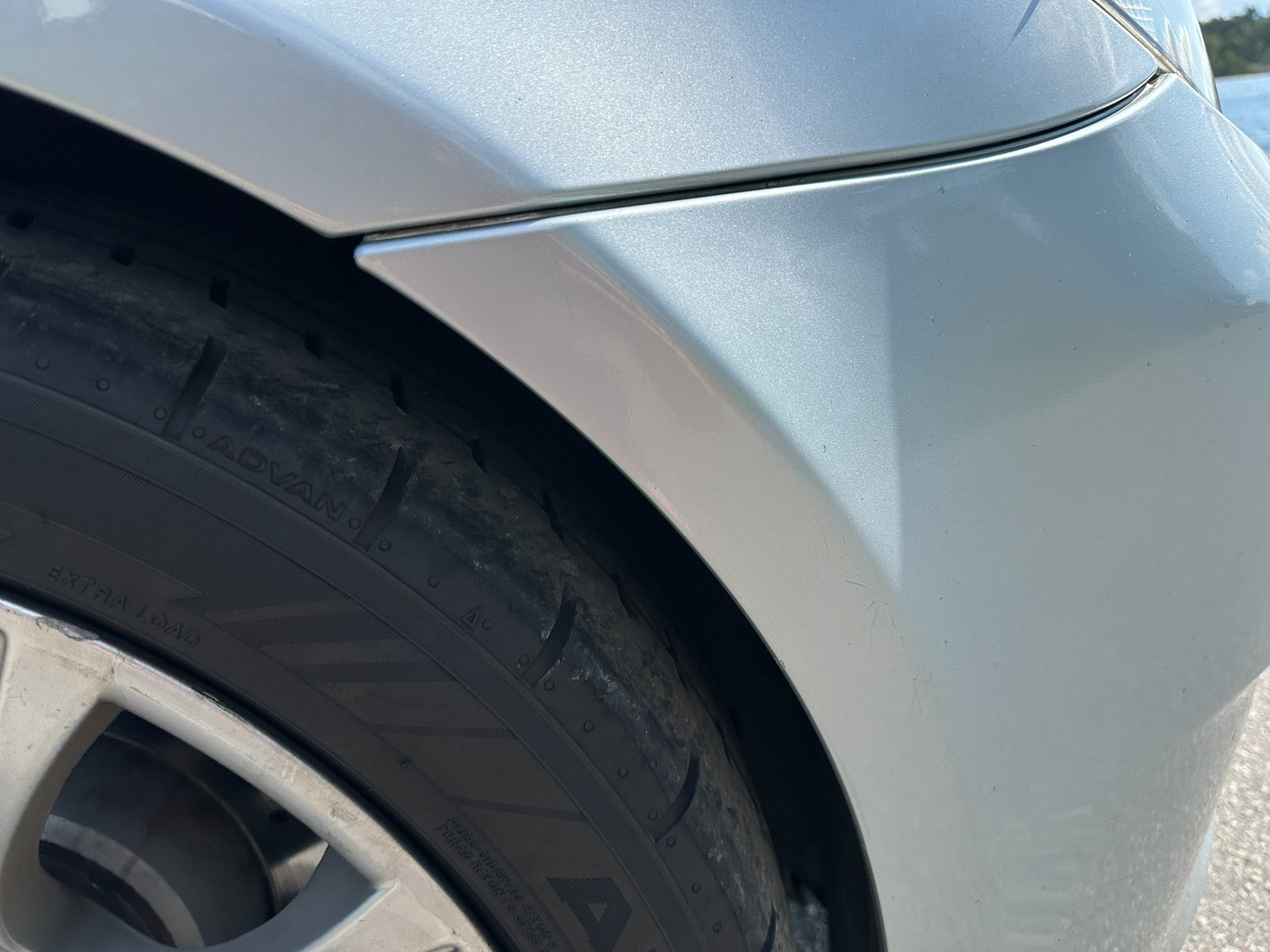 Exterior image of 2006 BMW E60 M5