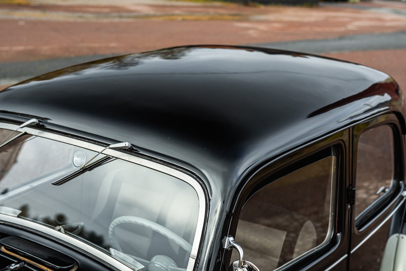 Exterior image of 1951 Citroën Berline 11 Sport