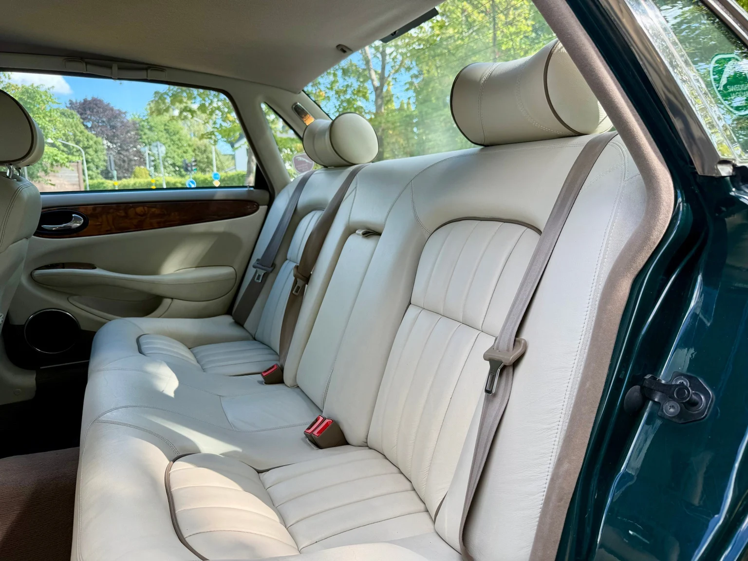 Innenraumfoto von 2001 Jaguar XJ Sovereign 4.0 V8 (57)