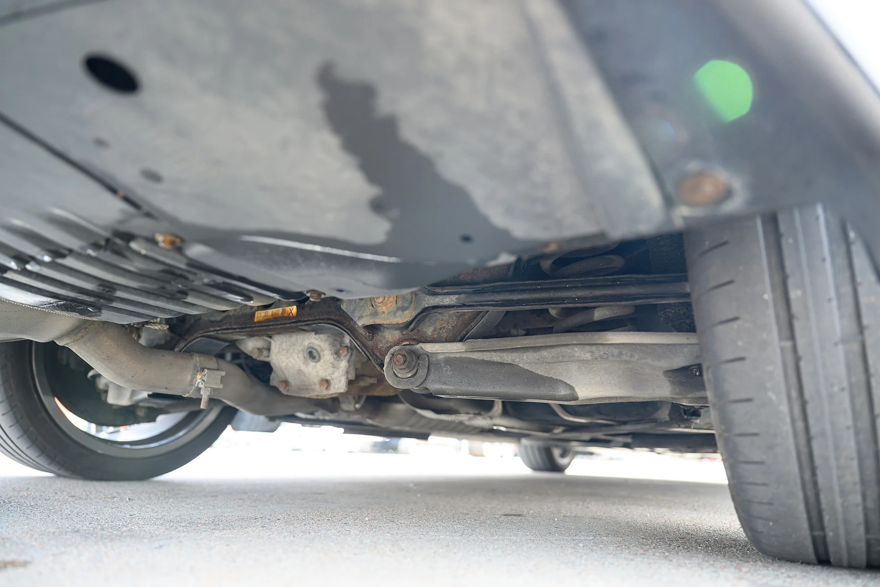 Image of 2007 2007 BMW 130i M Sport mechanics (10)