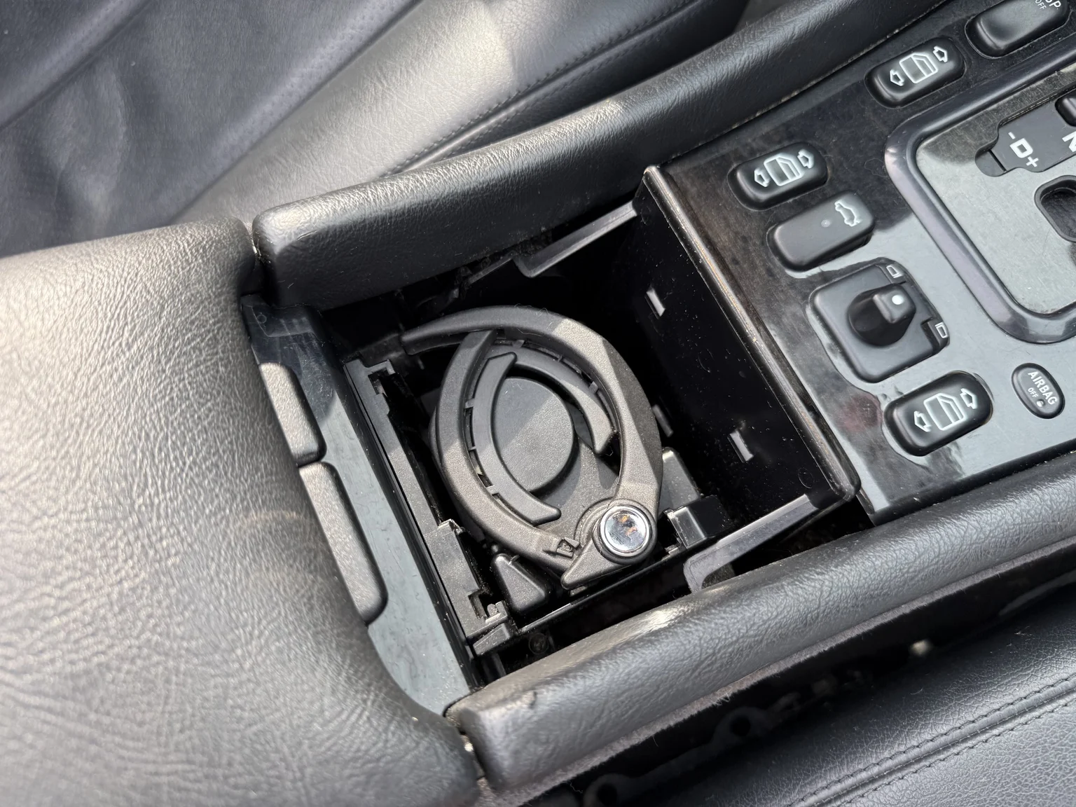 Innenraumfoto von 2001 MERCEDES-BENZ CLK 230 Kompressor Cabriolet (56)