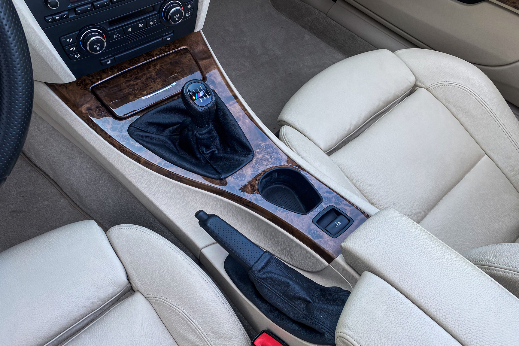 Interior image of 2007 BMW 335i Cabriolet (18)