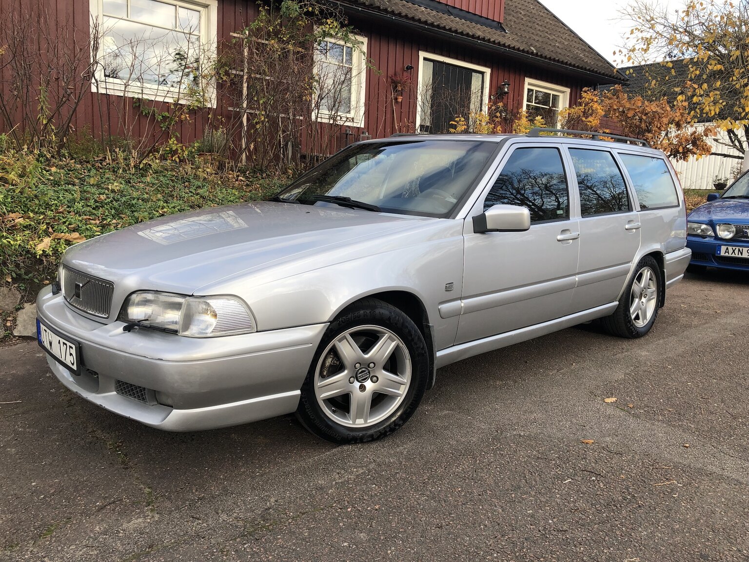 Exteriörbild på 1998 Volvo V70 R AWD