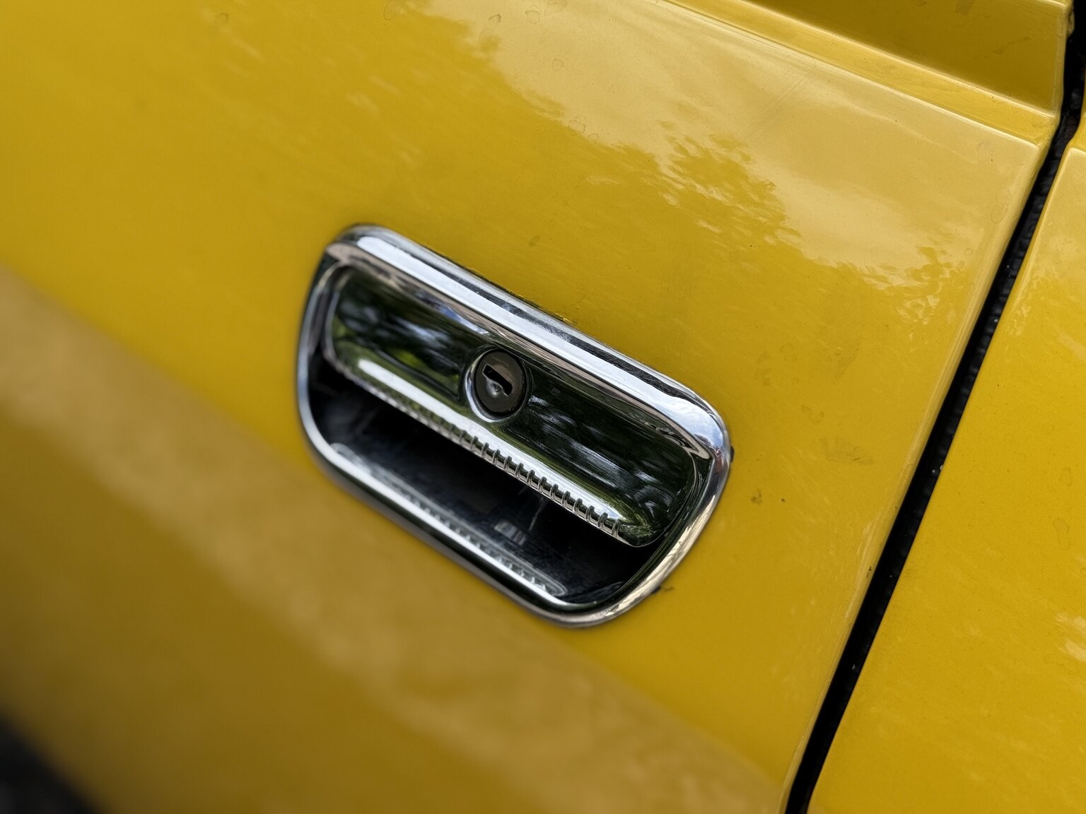 Exterior image of 1974 Alfa Romeo GT 1600 Junior