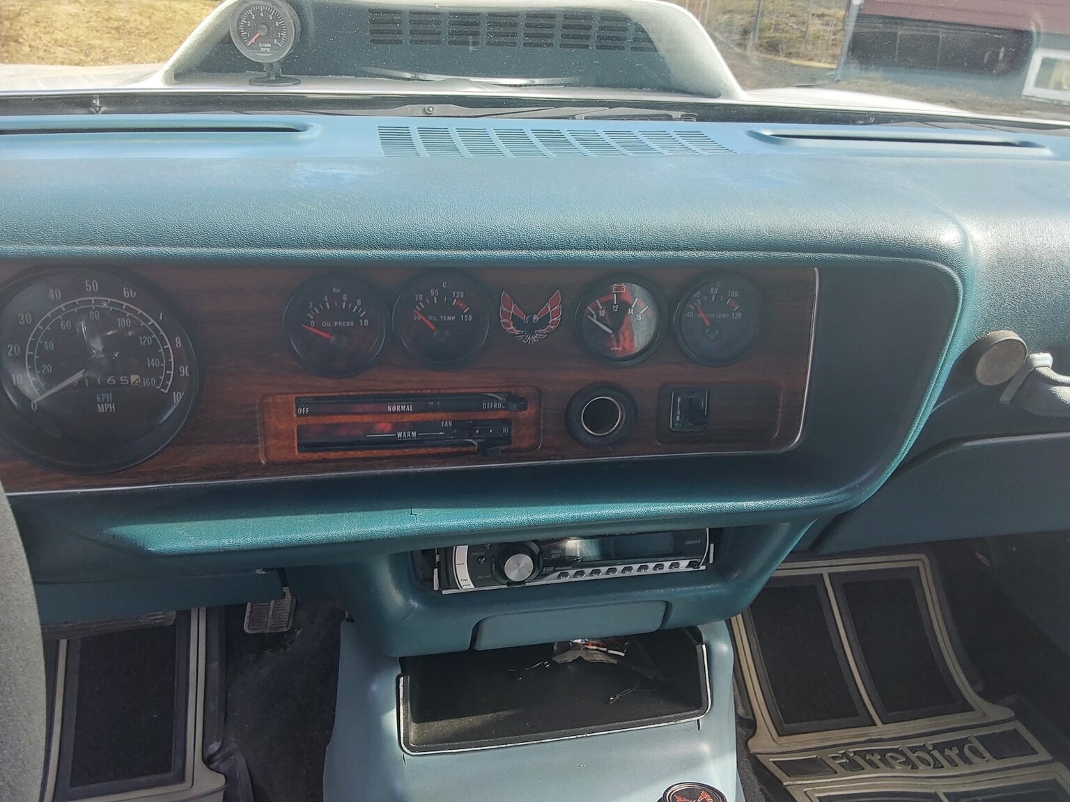Interior image of 1975 Pontiac Firebird Esprit 