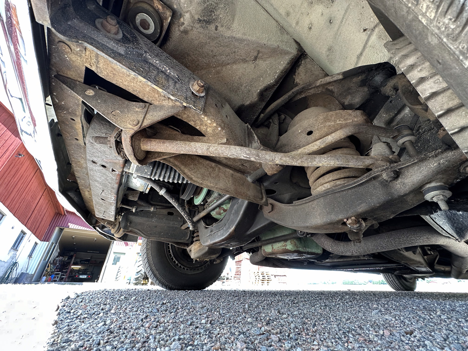 Image of 1961 Buick Electra 225 cab mechanics