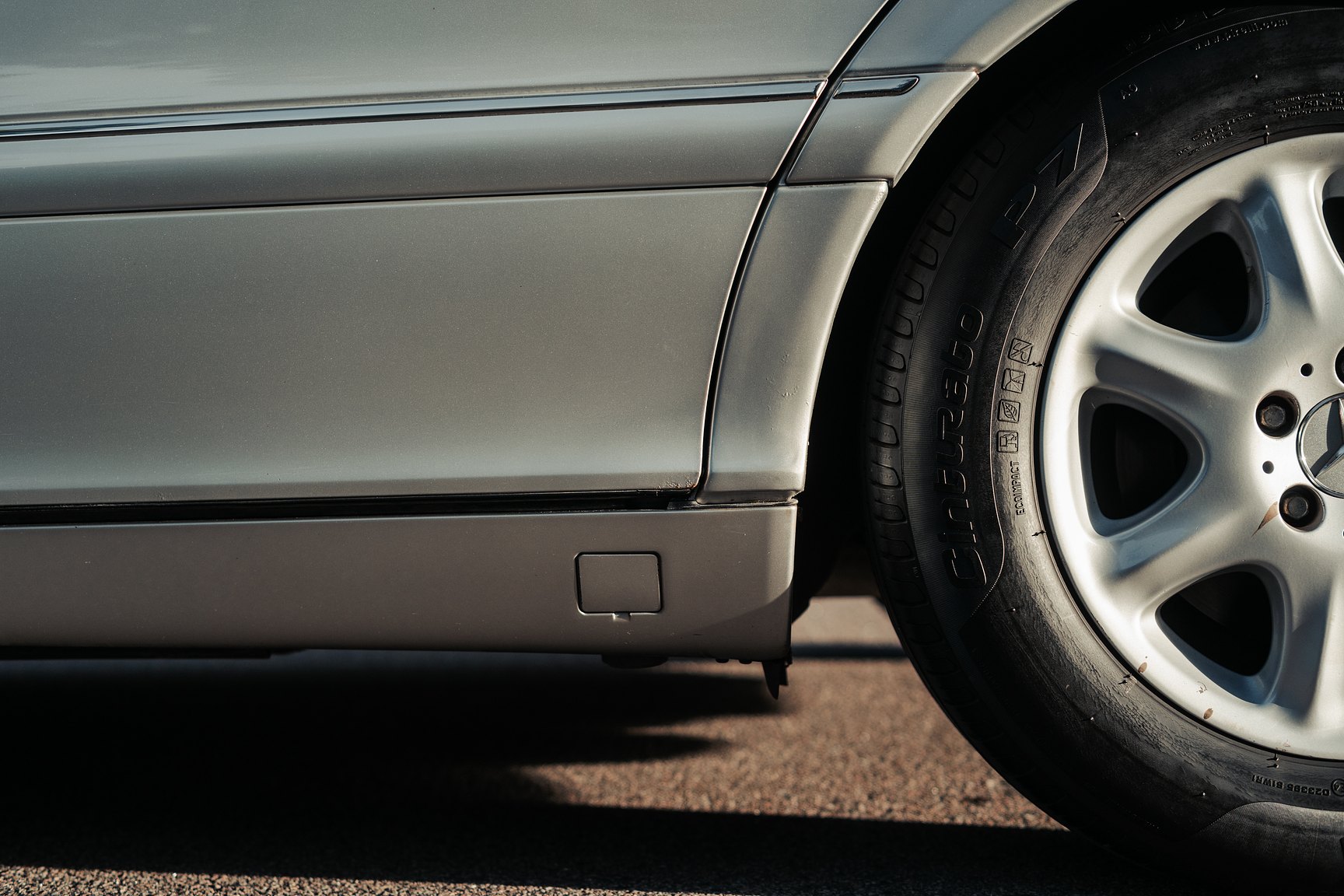 Exteriörbild på 1999 Mercedes-Benz S 320