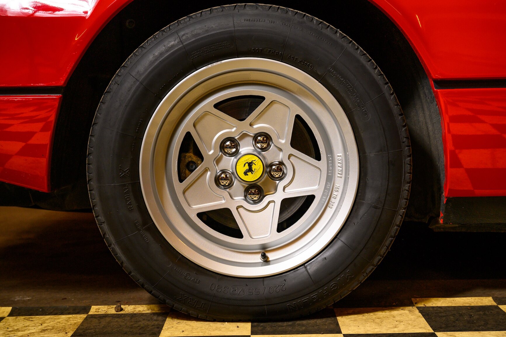 Aussenfoto 1982 Ferrari 308 GTSI