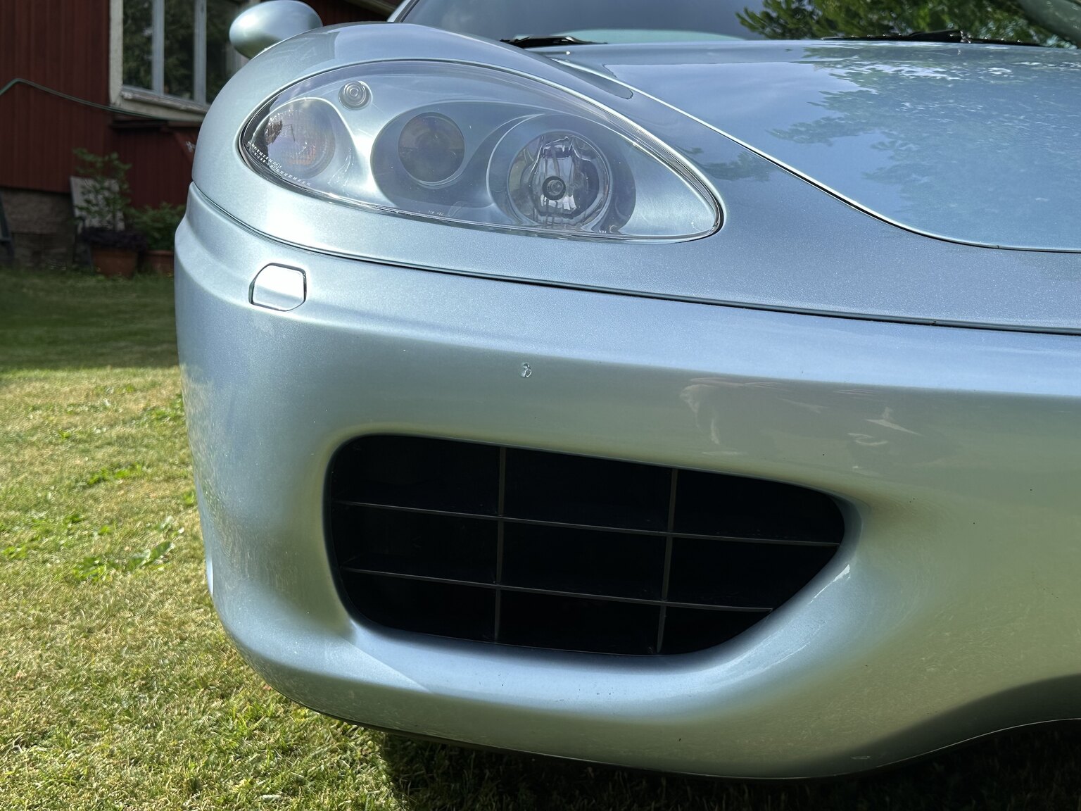 Exterior image of 2001 Ferrari 360 Modena V8 Manual (33)