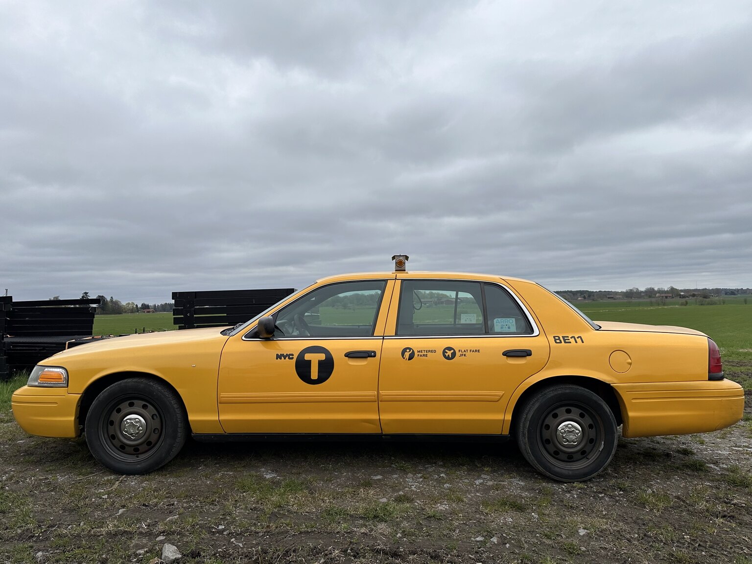 Aussenfoto 2011 Ford Crown Victoria New York Cab (14)