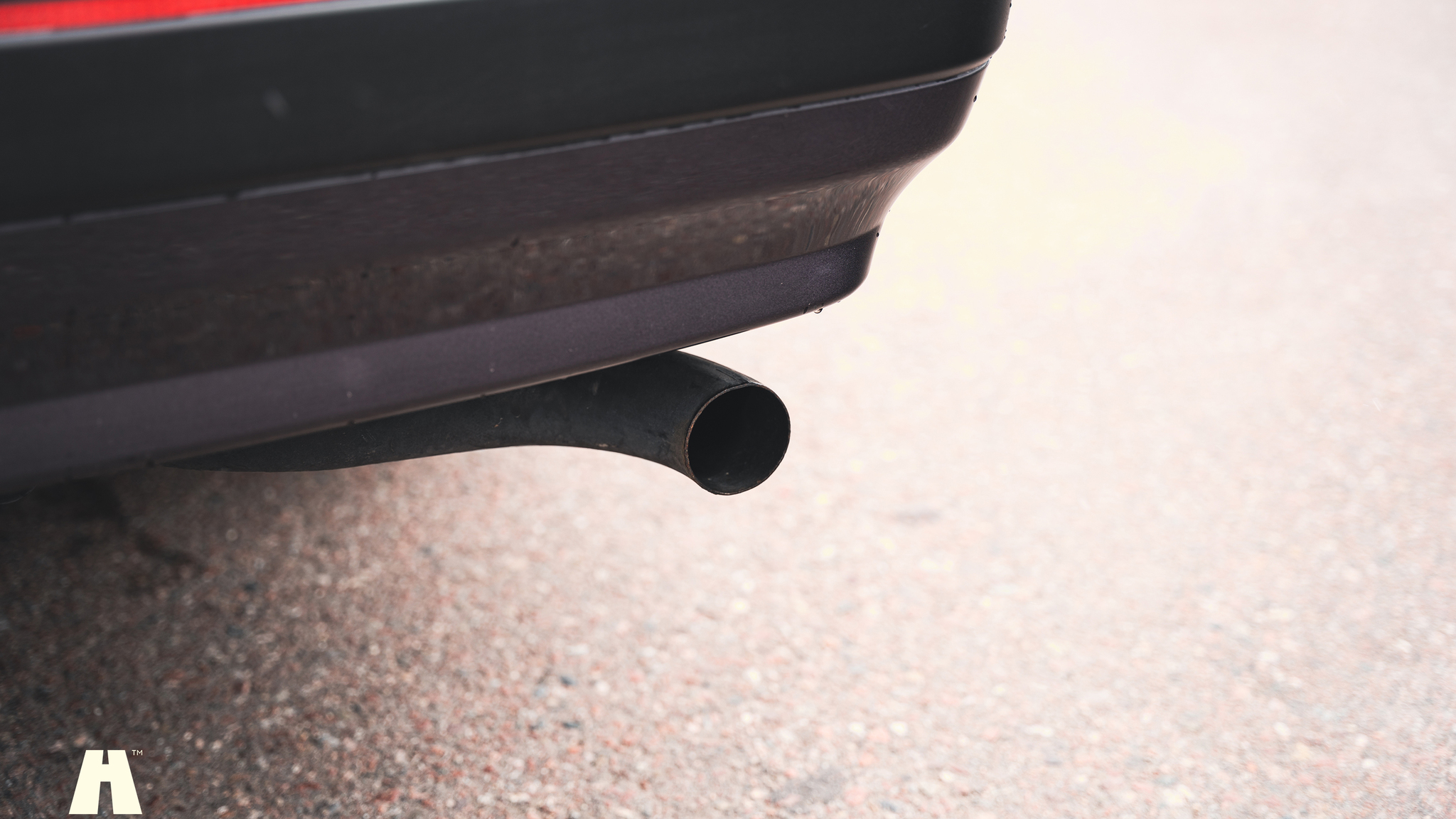 Exterior image of 1995 Volvo 940 SE