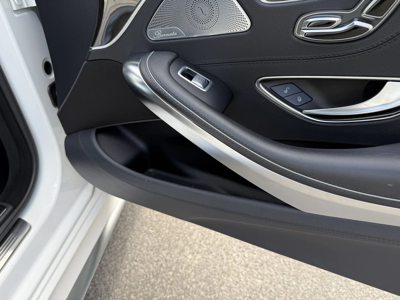 Innenraumfoto von 2016 Mercedes-Benz S 63 AMG 4MATIC (54)
