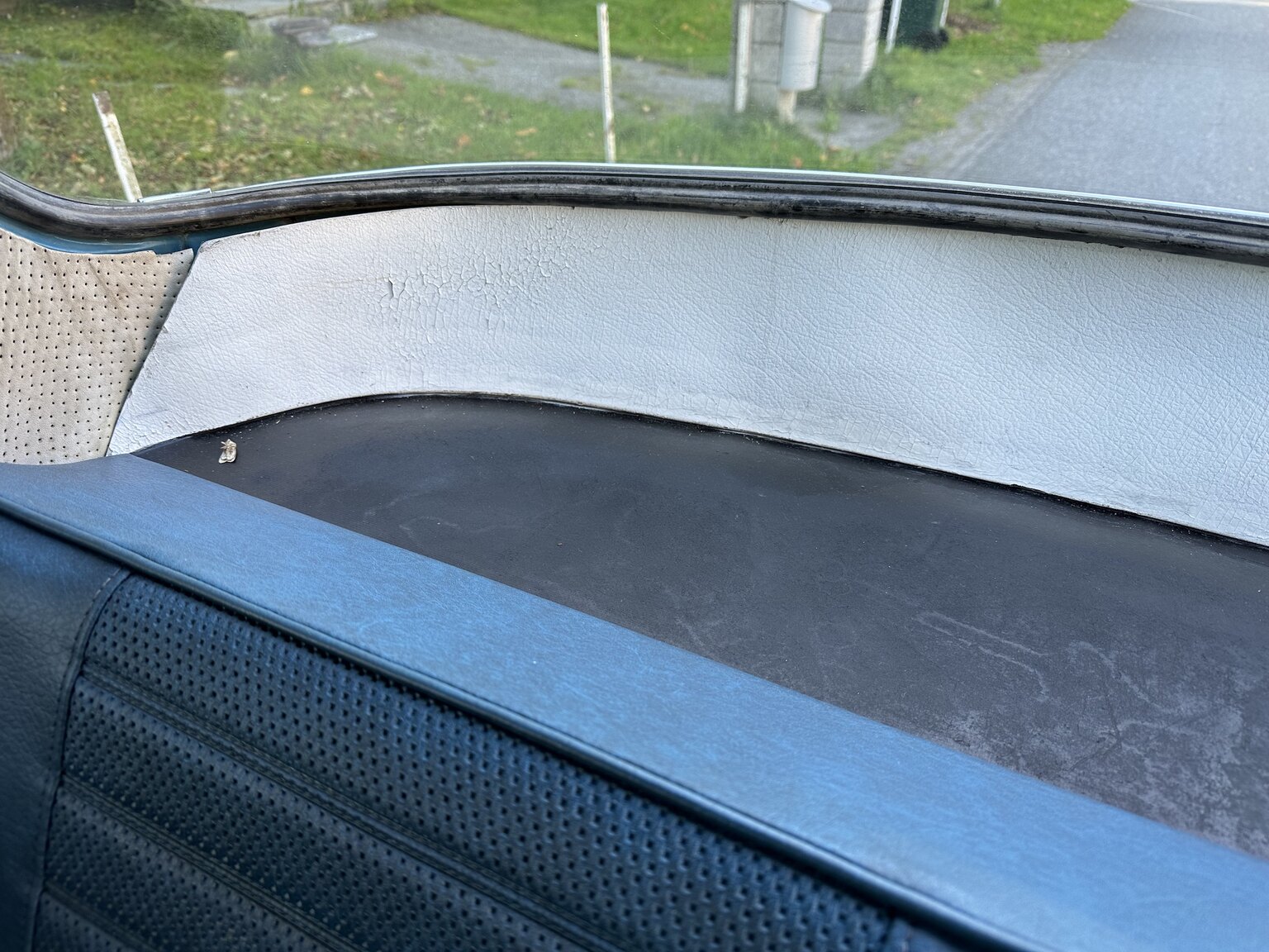 Innenraumfoto von 1970 Volvo Amazon 121 (25)