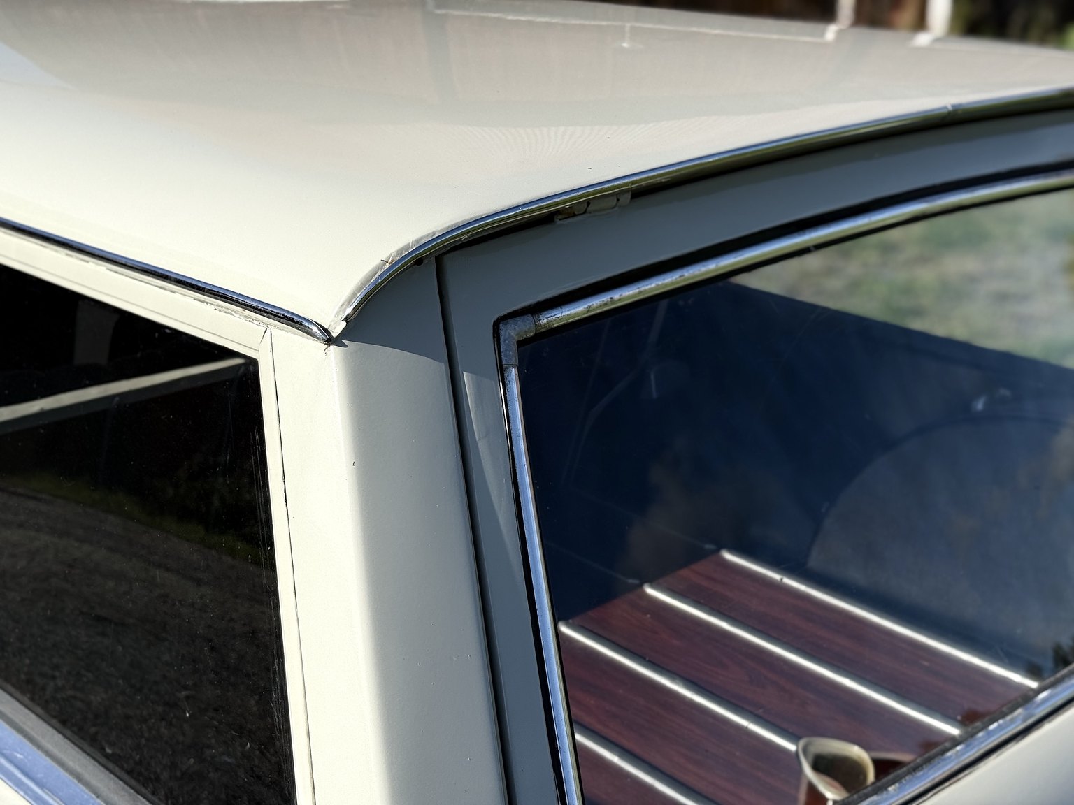 Exteriörbild på 1967 Mercedes-Benz 200D Safari