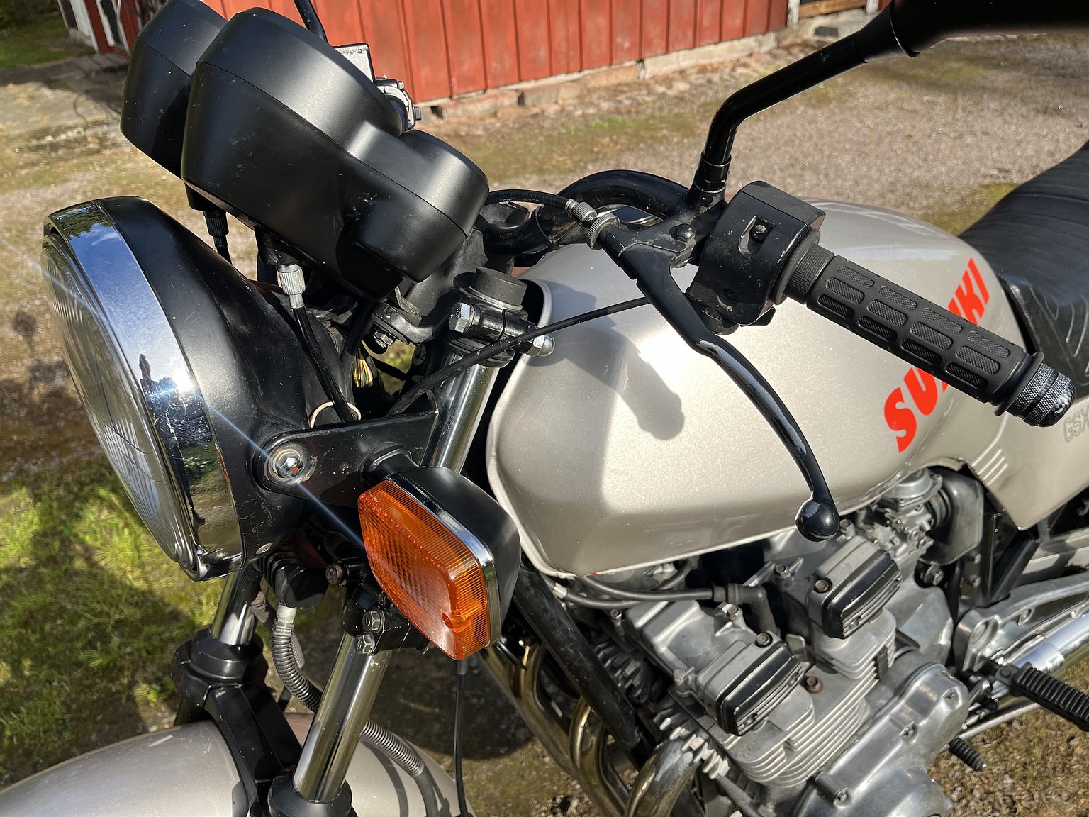 Aussenfoto 1982 Suzuki GSX1100 - NO RESERVE