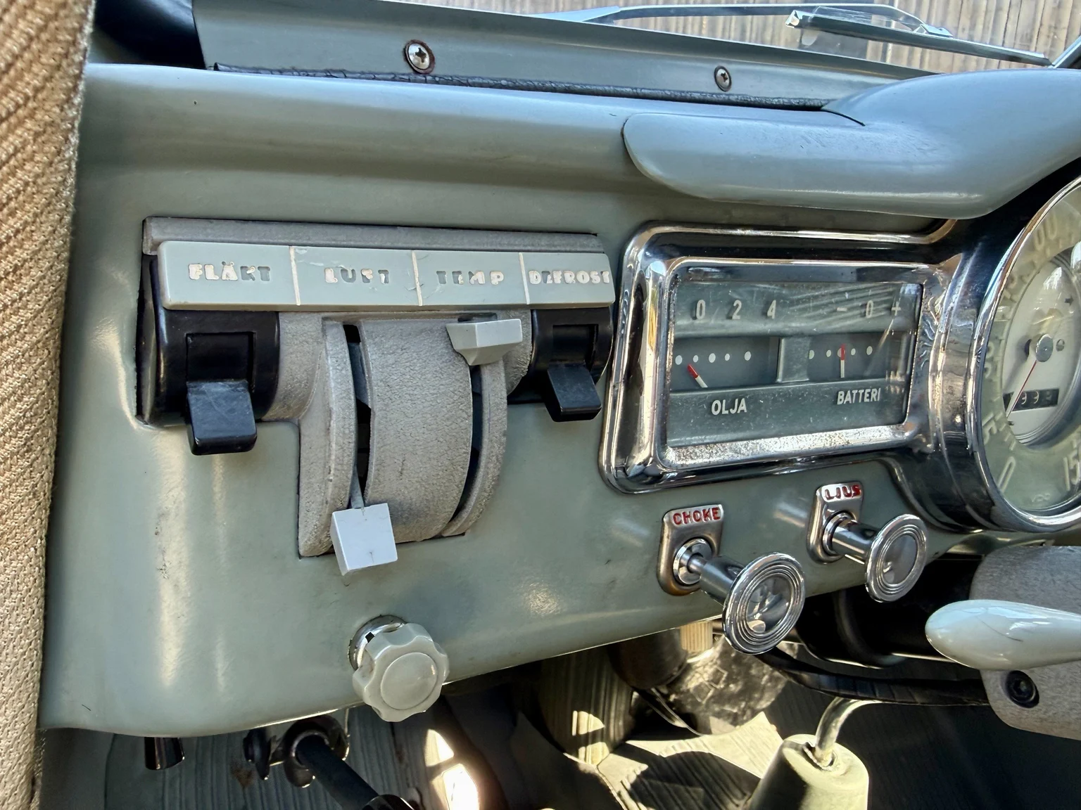 Innenraumfoto von 1953 Volvo PV444E (19)