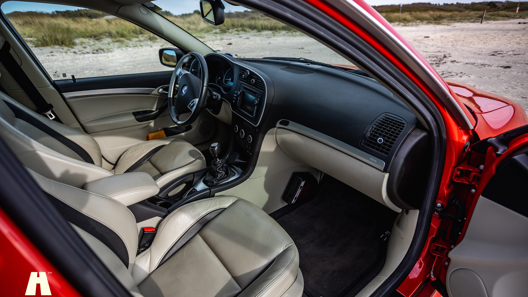 Interior image of 2007 SAAB 9-3 AERO SPORTCOMBI (8)