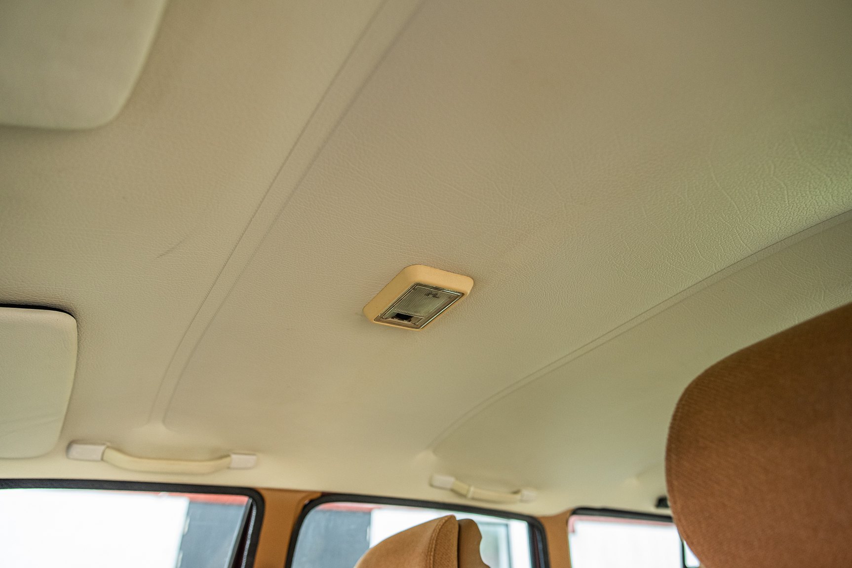 Interiörbild 1993 Volvo 245 GL Classic "No Reserve Auction"