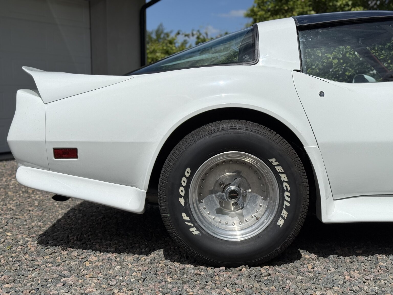 Exterior image of 1981 Chevrolet Corvette