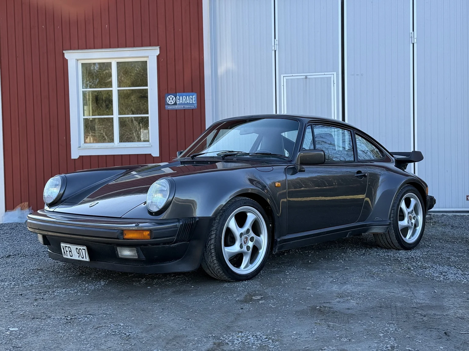 Exteriörbild på 1989 Porsche 911 / 930 3.3 Turbo 5-speed (87)