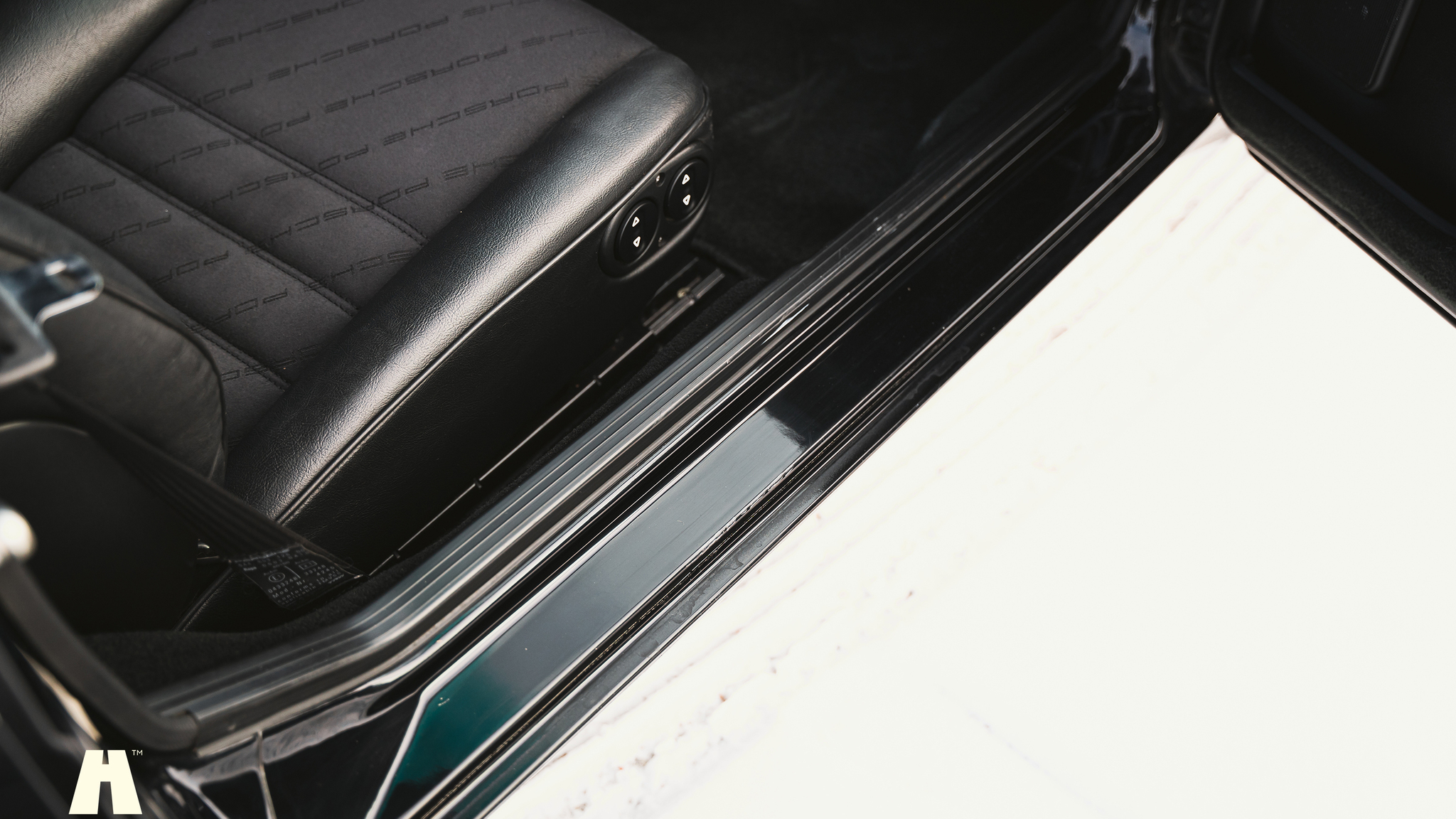 Innenraumfoto von 1990 Porsche 944 S2 (19)