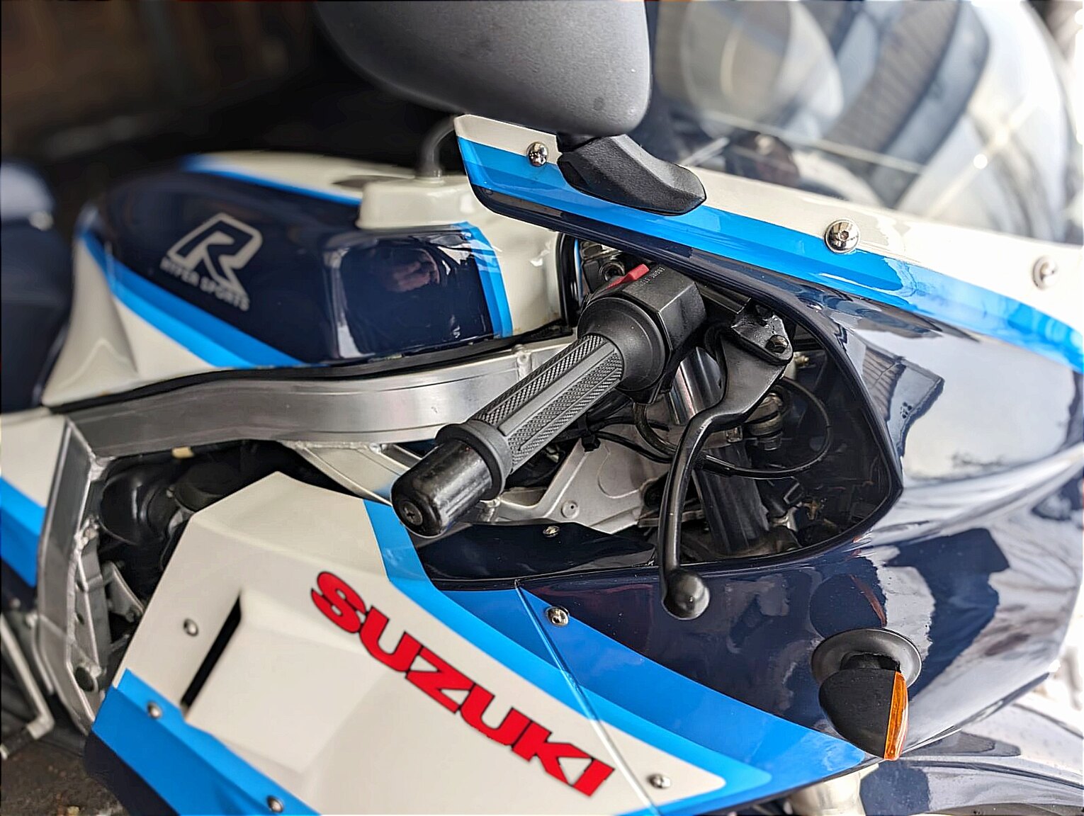 Image of 1986 Suzuki GSX-R1100 mechanics