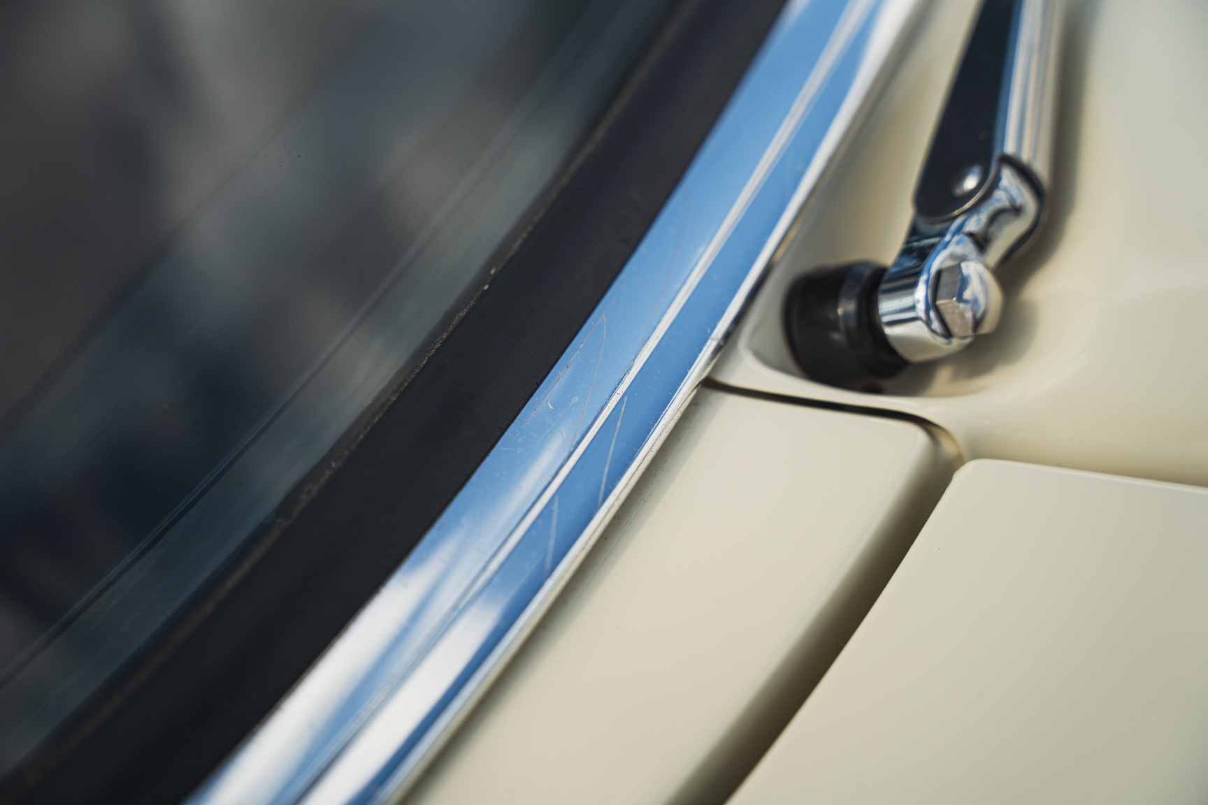 Aussenfoto 1966 Mercedes-Benz 200 D "Heckflosse"