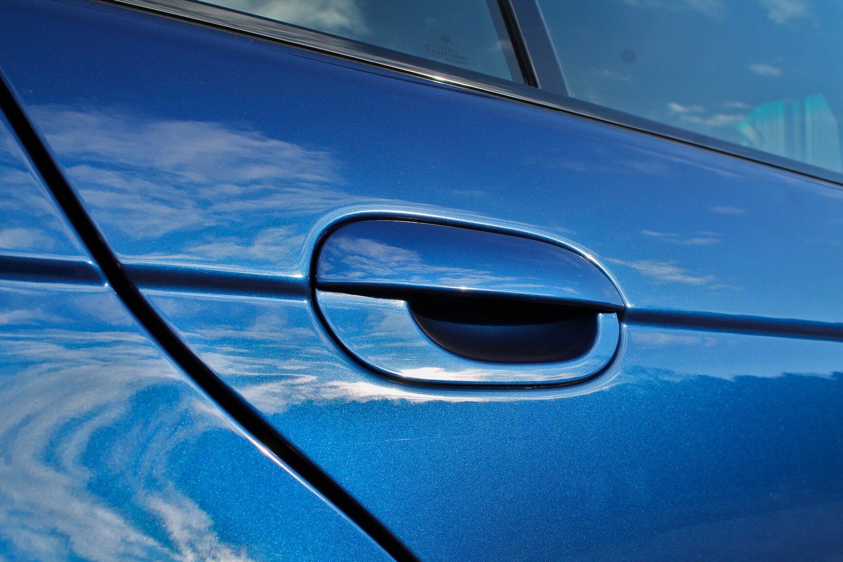 Exteriörbild på 2003 BMW M5