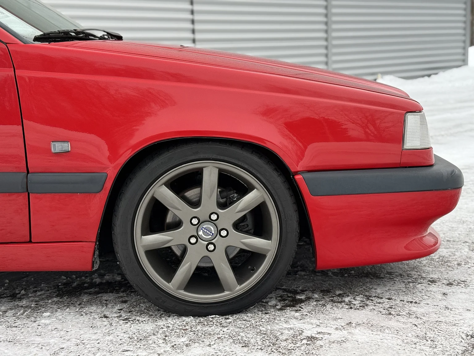 Exteriörbild på 1996 Volvo 850R (26)